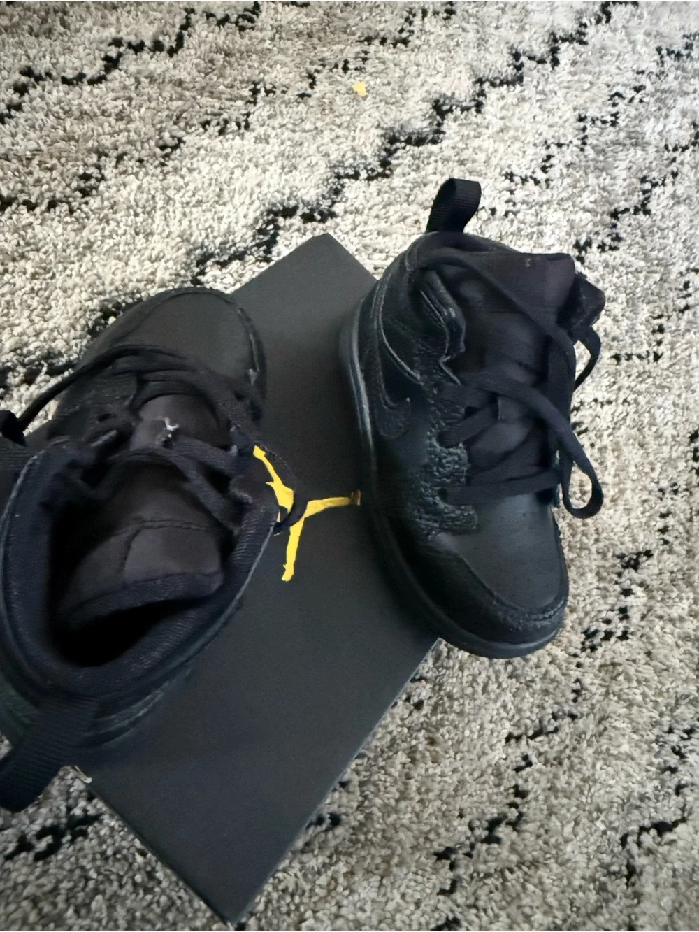 Jordan Kids Black Leather Low-Top Sneakers